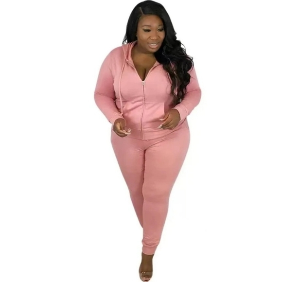 Plus Size Sweatsuit - Picture 4 of 5